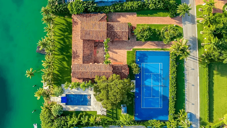 visão aérea mansão