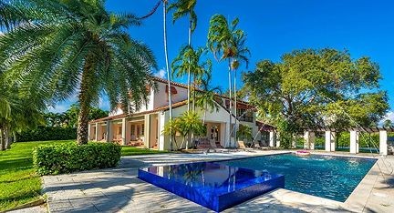 visão lateral mansão